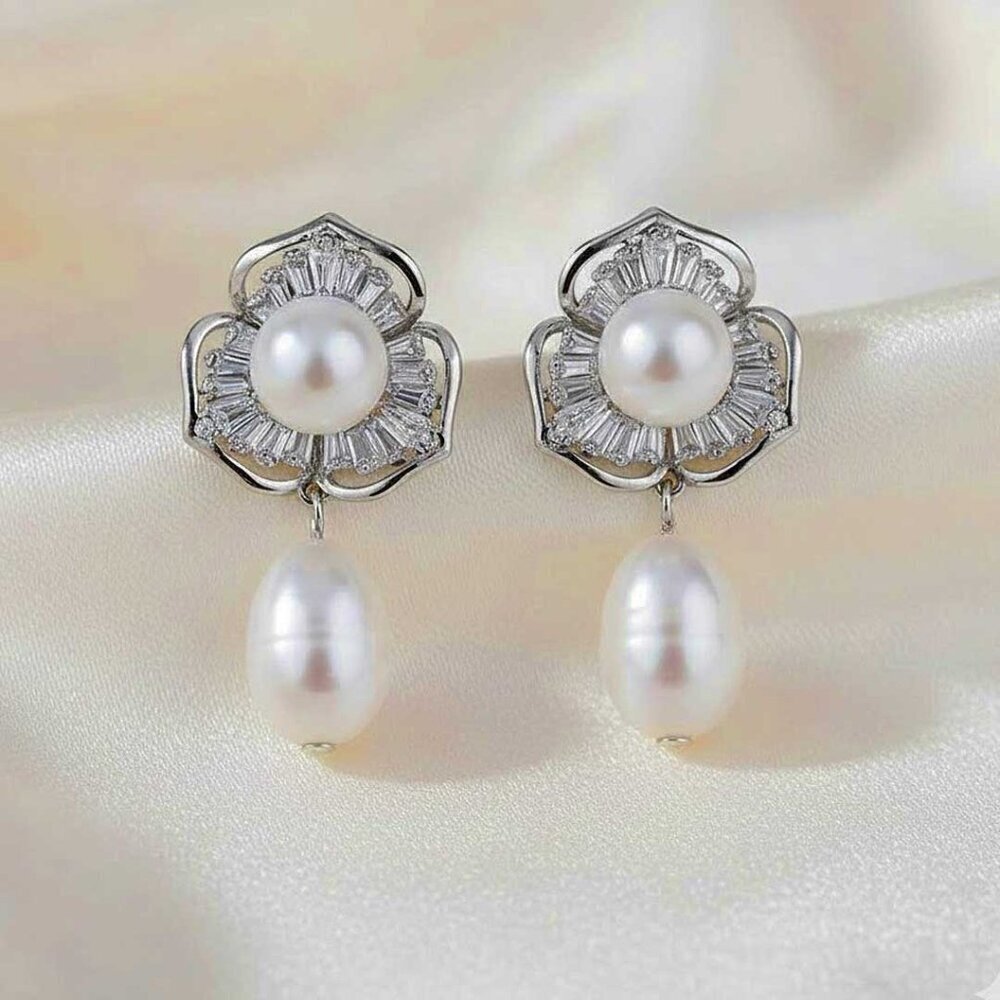Ladies White Pearl Flower Earrings